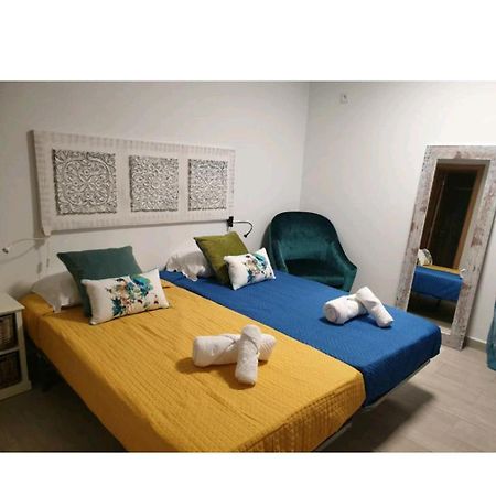 Lisbon Hostel Terminal 4 Екстер'єр фото