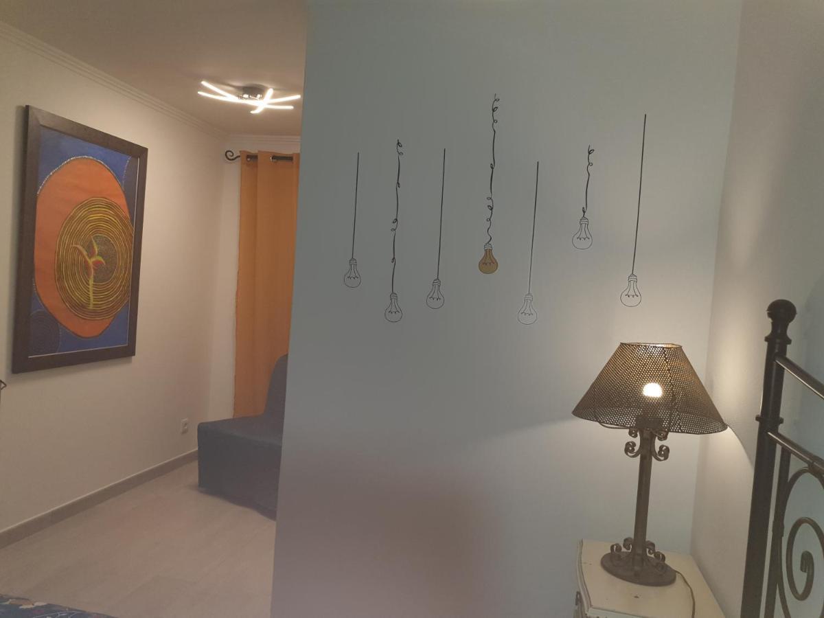 Lisbon Hostel Terminal 4 Екстер'єр фото