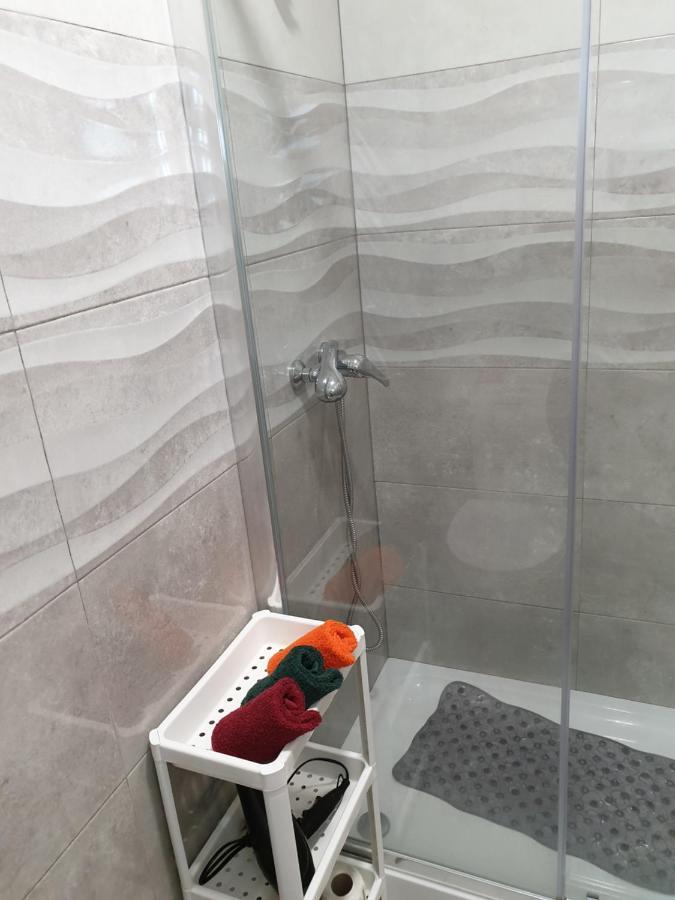 Lisbon Hostel Terminal 4 Екстер'єр фото