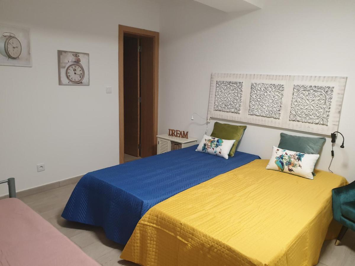 Lisbon Hostel Terminal 4 Екстер'єр фото