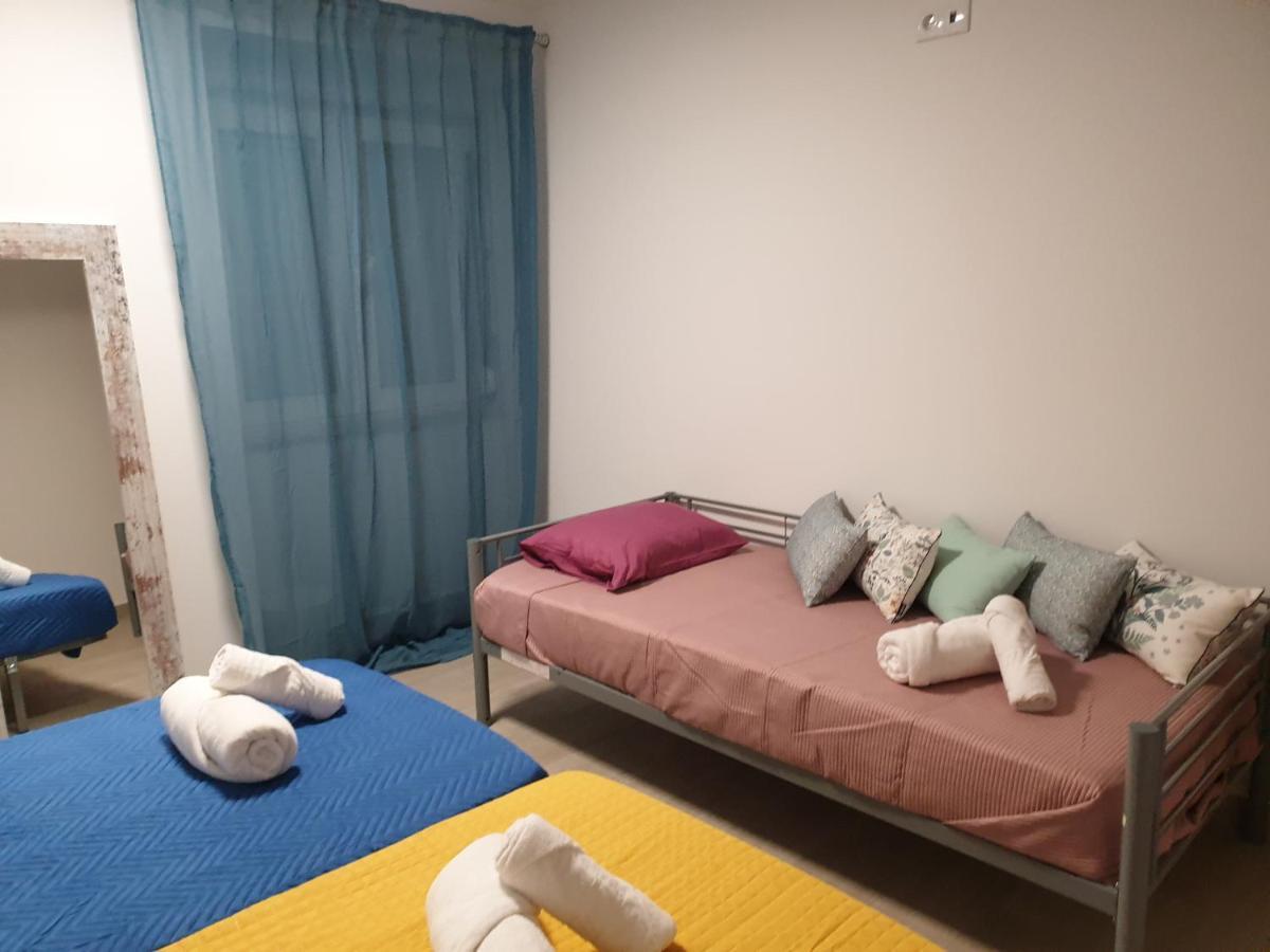 Lisbon Hostel Terminal 4 Екстер'єр фото
