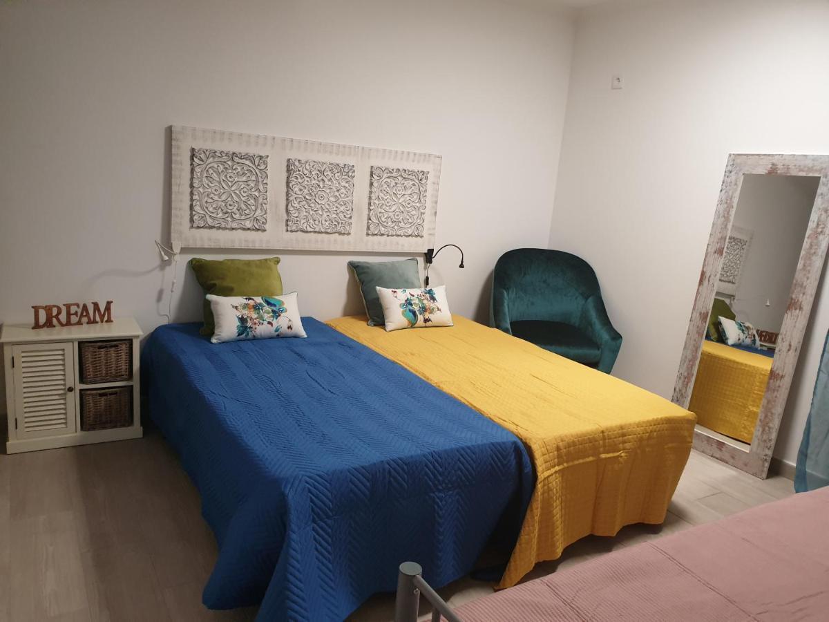 Lisbon Hostel Terminal 4 Екстер'єр фото